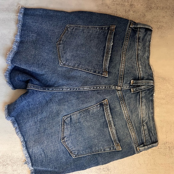 Good American Denim shorts size 2 - Picture 4 of 5